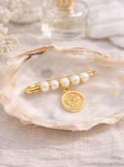 Pearl Pin With Fatima Medal 18K YG / Vintage Yellow Gold Engraved Brooch with Natural Round Pearl