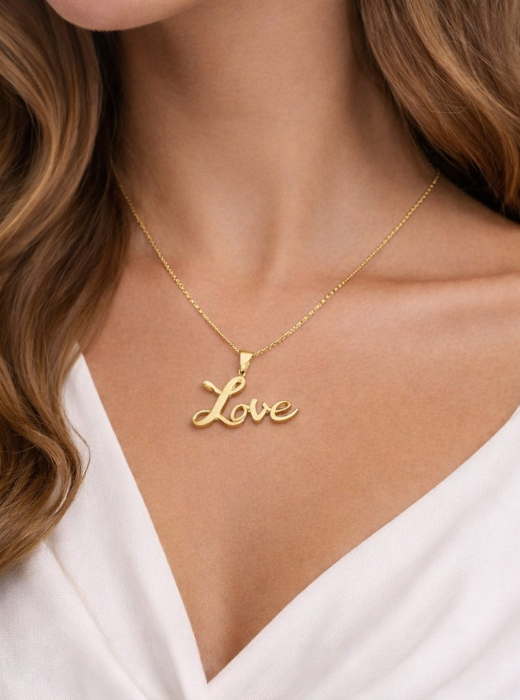 Love Pendant 18K YG 1,7 / Elegant "Love" Script Charm Necklace in Yellow Gold