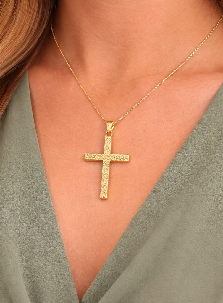 Small Cross 18K YG 1,2 / Elegant Yellow Gold Woven Link Chain Necklace