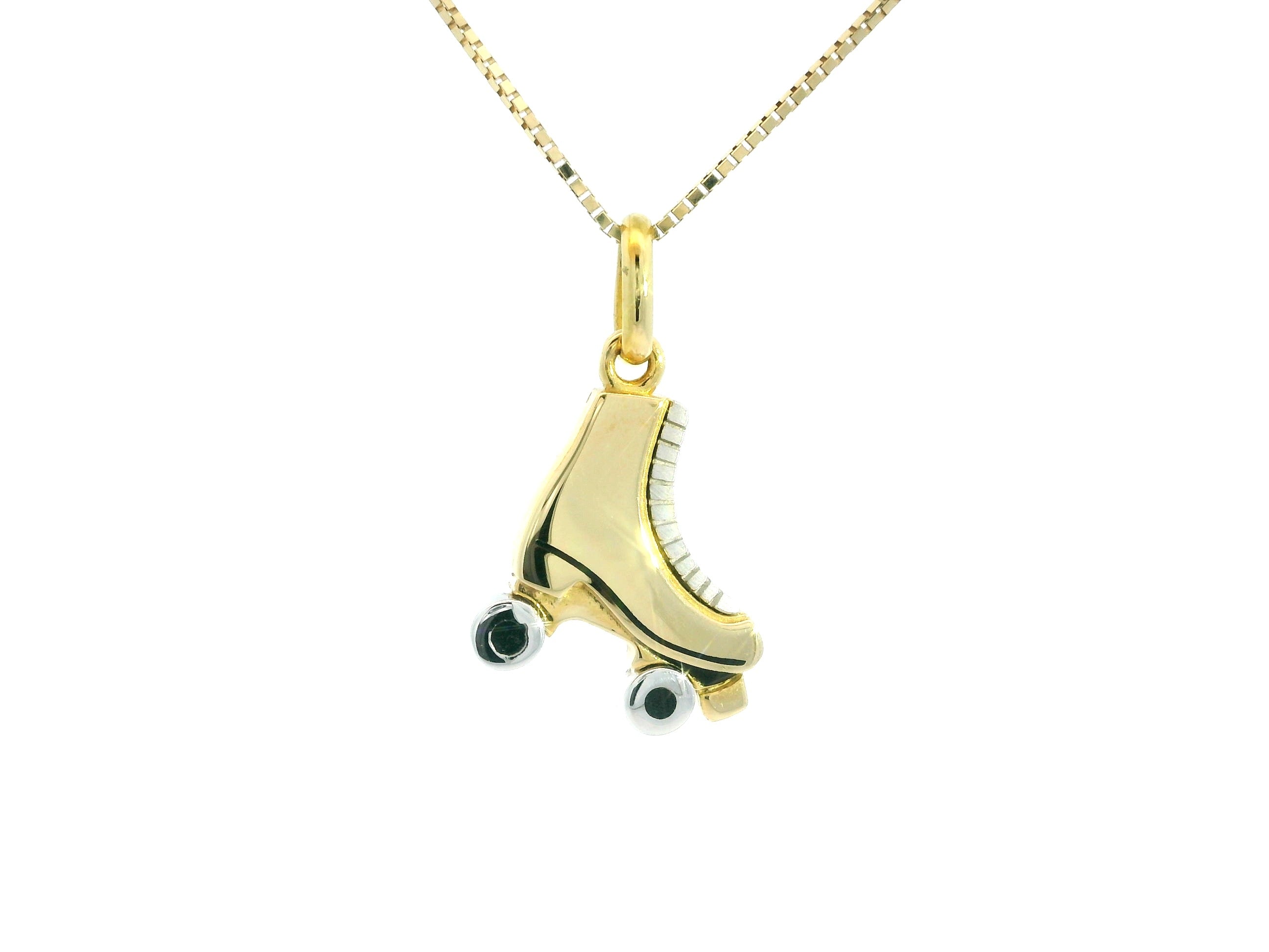 Skate Pendant 18K YWG 2,5 / Round Cabochon Onyx Charm Necklace in Yellow Gold