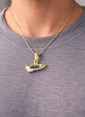 Soccer Shoe Pendant 18K YWG 2,1 / 18k Yellow Gold Filigree Butterfly Charm Necklace