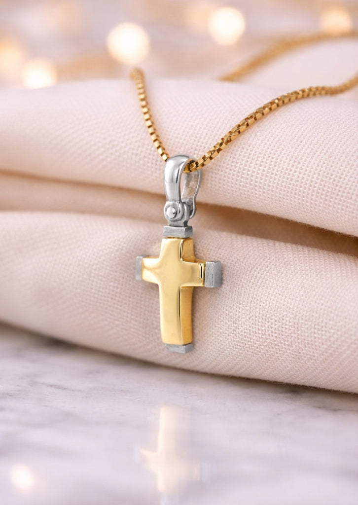 Tiny Cross 18K YWG 2 / Elegant Yellow Gold Twisted Hollow Rope Chain Necklace