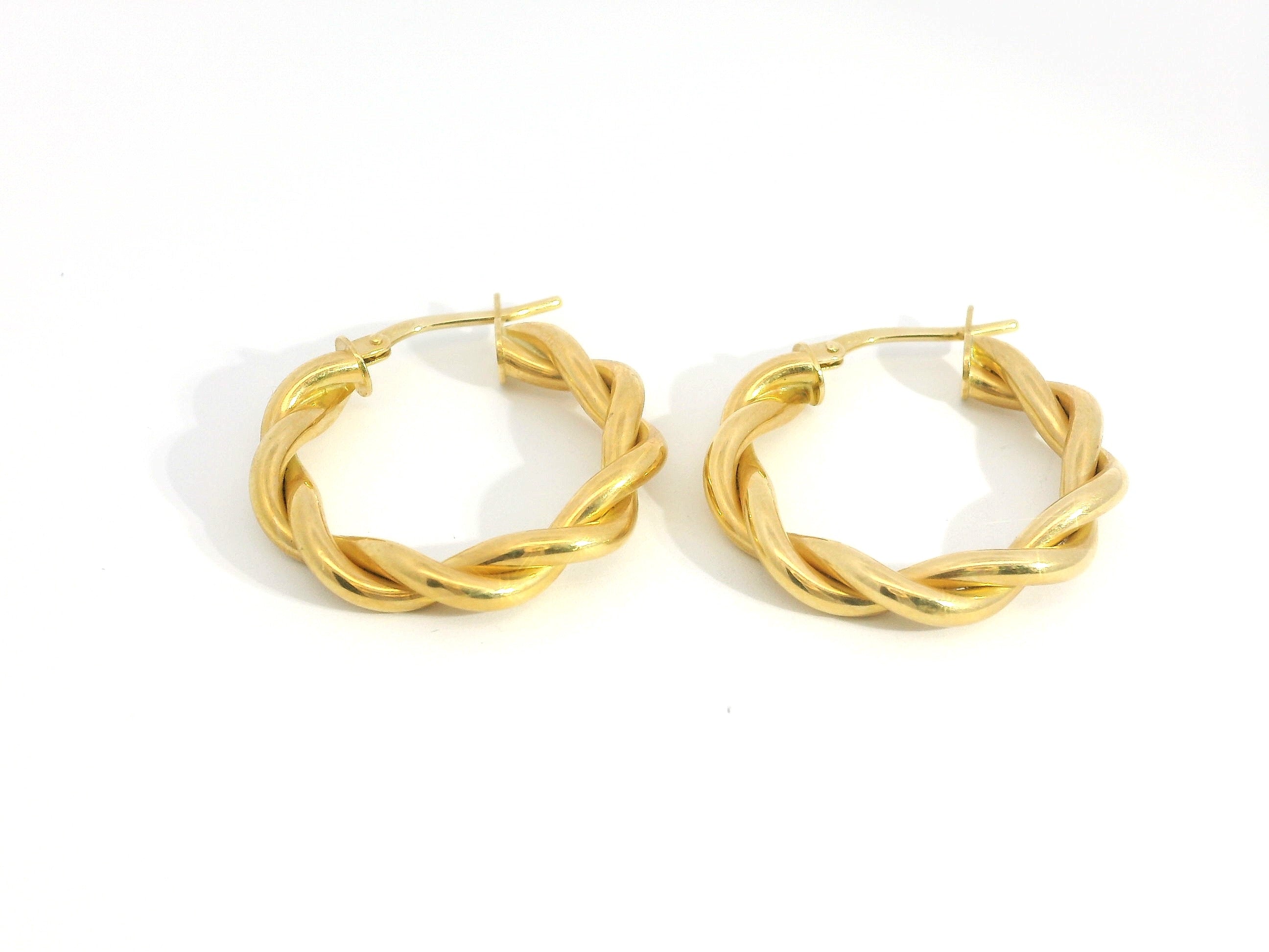 Twisted Hoops 18K YG 2.74 / Size 0.75D / Classic High-Polished Yellow Gold Hoop Earrings