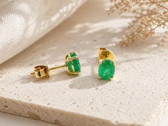 Oval Emerald Stud Earring 137YG 18K YG 1.25 / 1.37 / Classic Oval Brilliant-Cut Green Emerald Stud Earrings in Yellow Gold