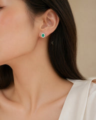 Oval Emerald Diamonds Flower Earring 18K WG 1.27 / D 0.51 / 0.59 / Oval Green Emerald and Round Brilliant Diamond Stud Earrings in White Gold